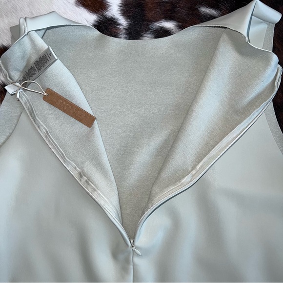 NWT-SKIMS Raw Cut Bodysuit Faux Leather- 4X Oyster - Picture 9 of 13